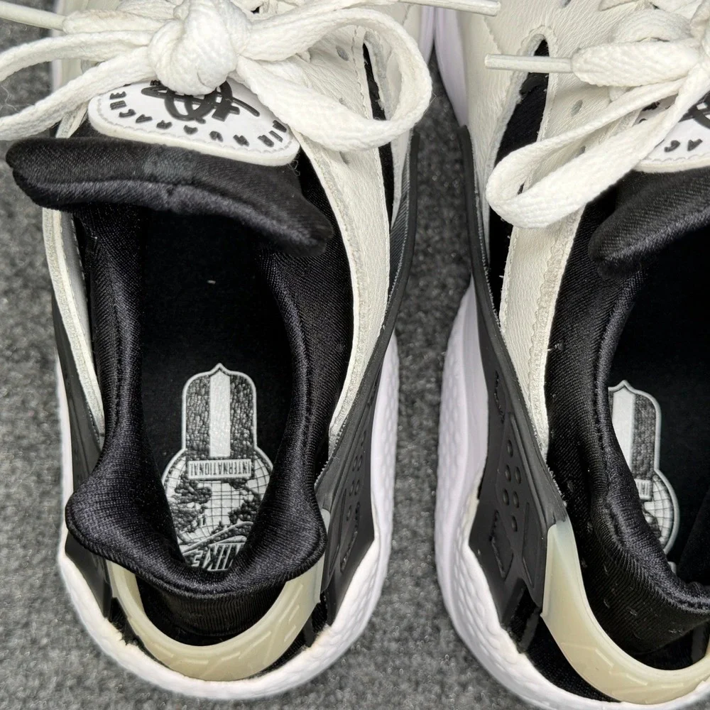Nike Air Huarache OG Shoes Men 9 Orca White Leather Black Retro Athletic Running